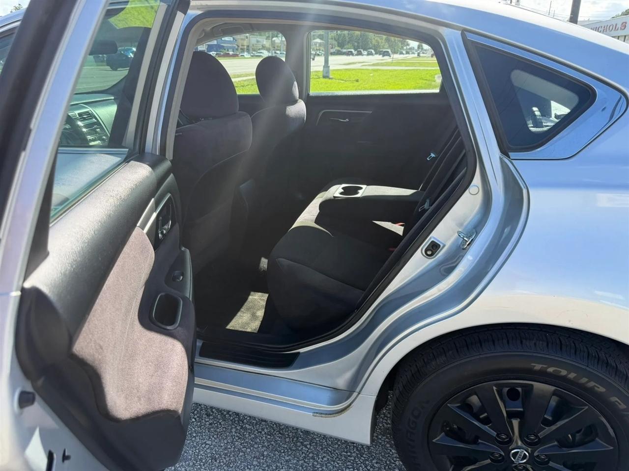 Nissan Altima 2.5 S 2013