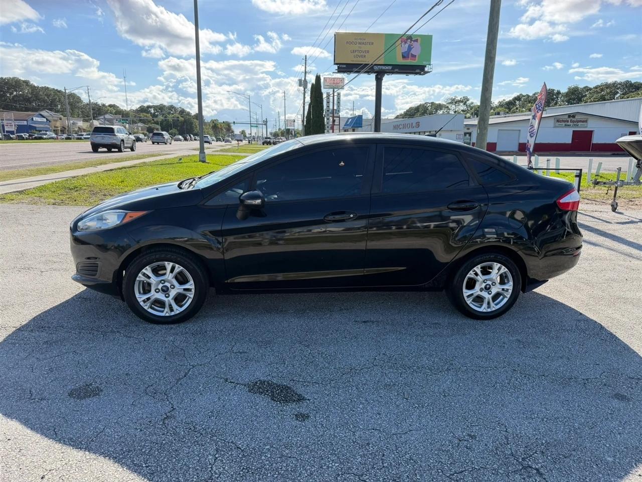Ford Fiesta SE Sedan 2016