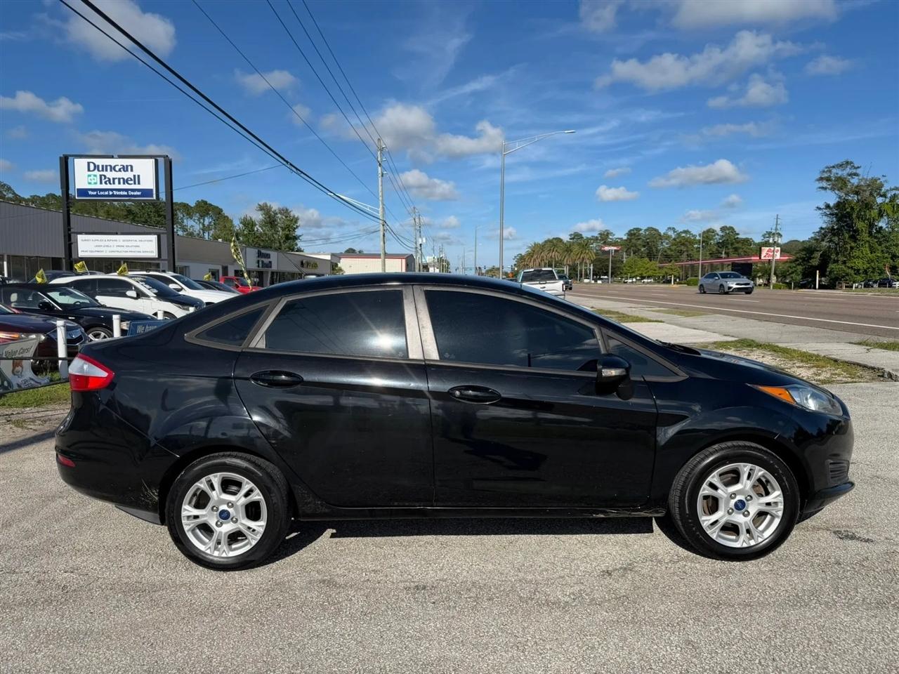 Ford Fiesta SE Sedan 2016