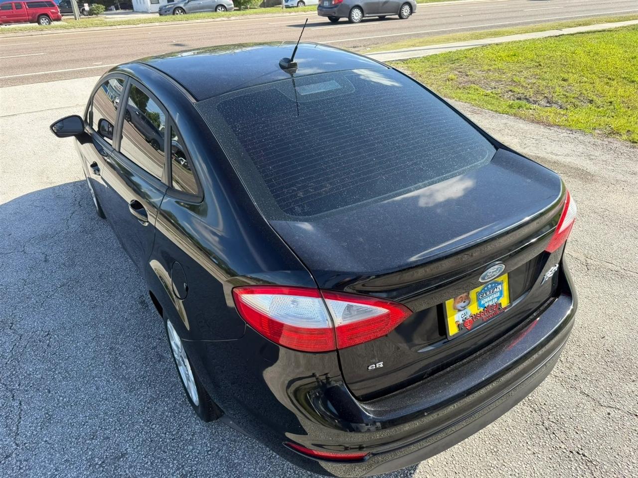 Ford Fiesta SE Sedan 2016