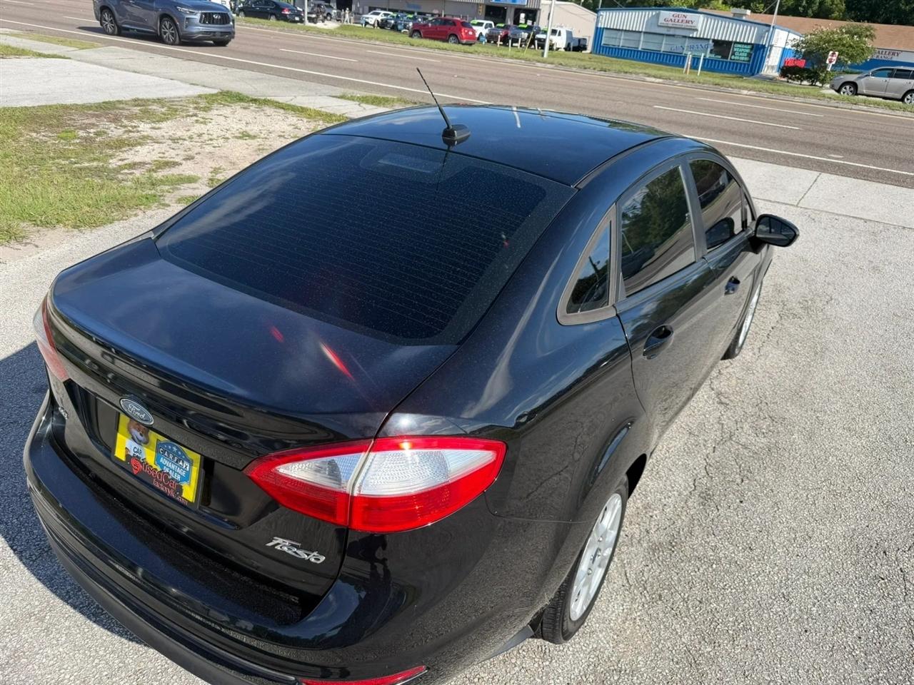 Ford Fiesta SE Sedan 2016