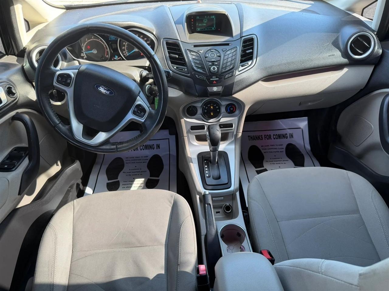Ford Fiesta SE Sedan 2016