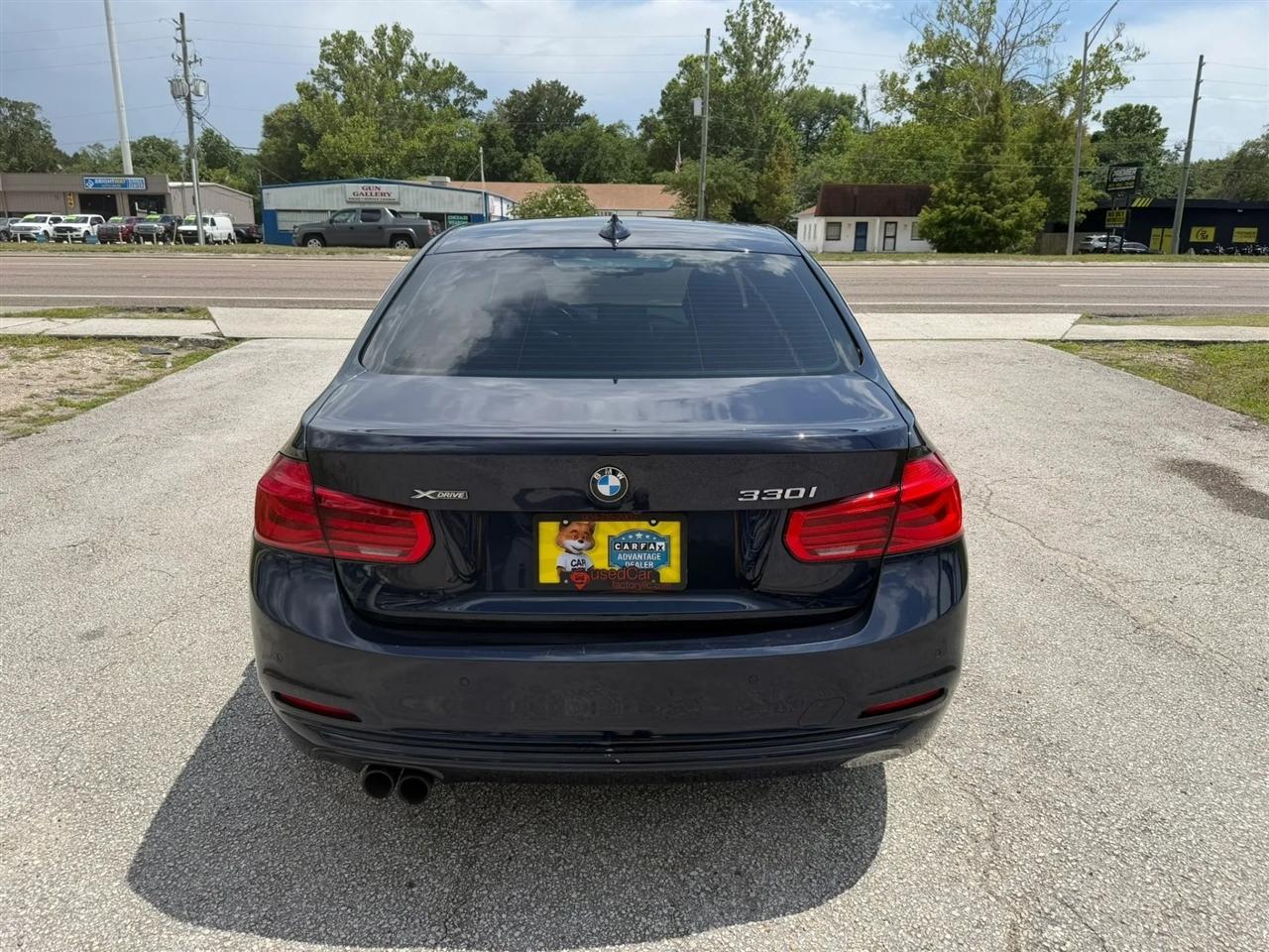BMW 3-Series 330i xDrive SULEV Sedan 2017