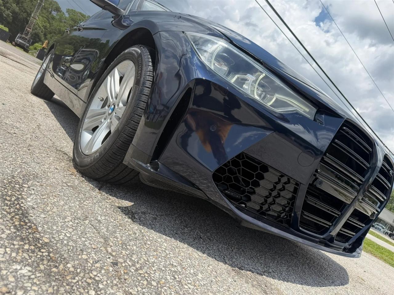 BMW 3-Series 330i xDrive SULEV Sedan 2017