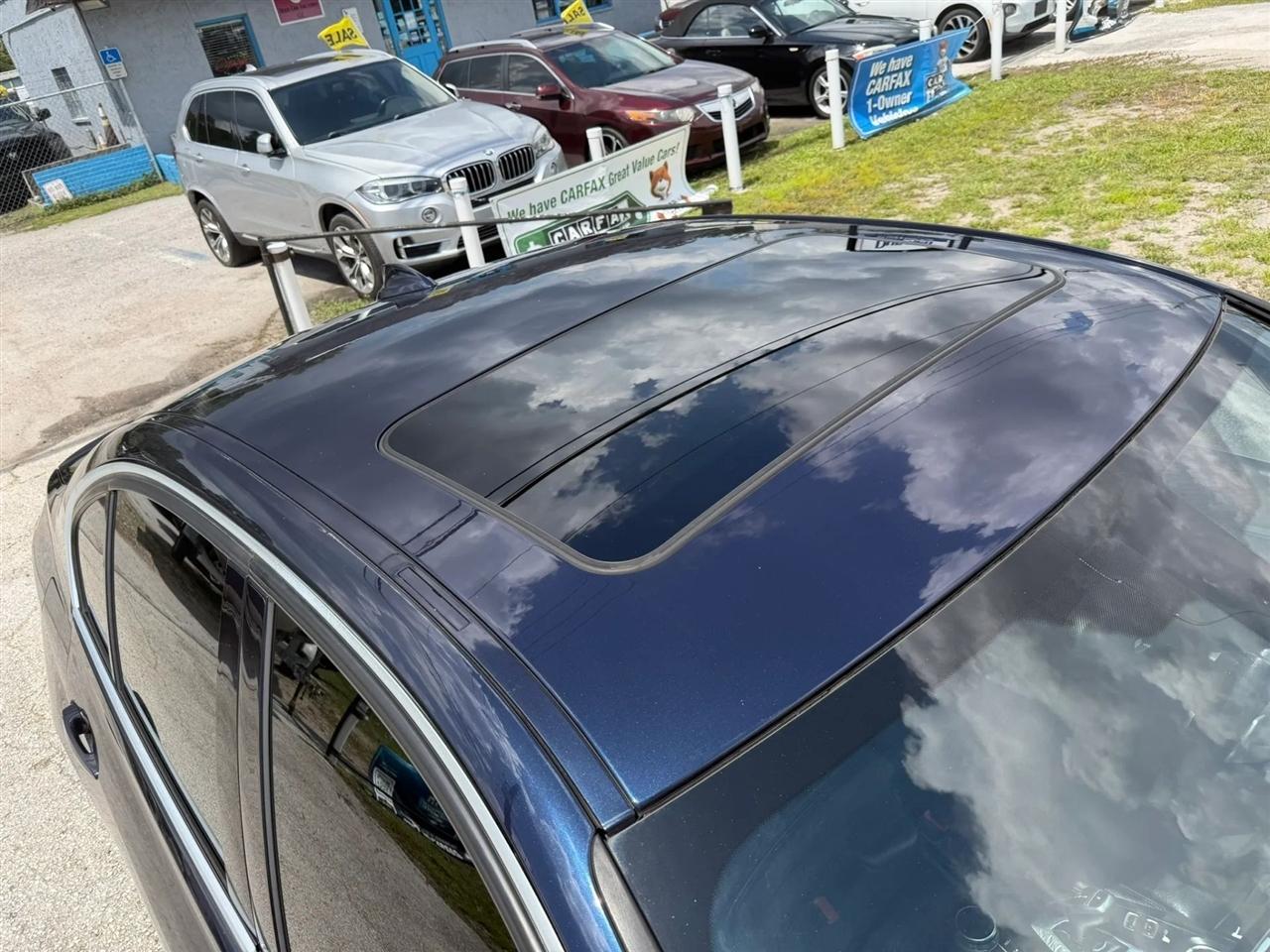BMW 3-Series 330i xDrive SULEV Sedan 2017