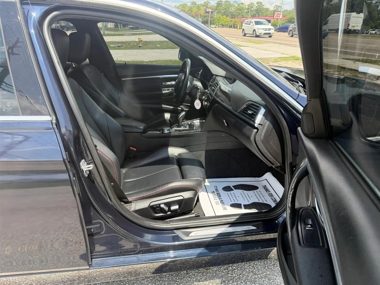 BMW 3-Series 330i xDrive SULEV Sedan 2017