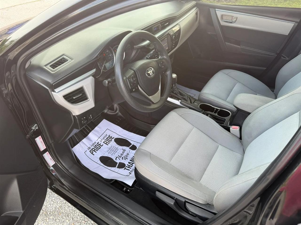 Toyota Corolla LE CVT 2015