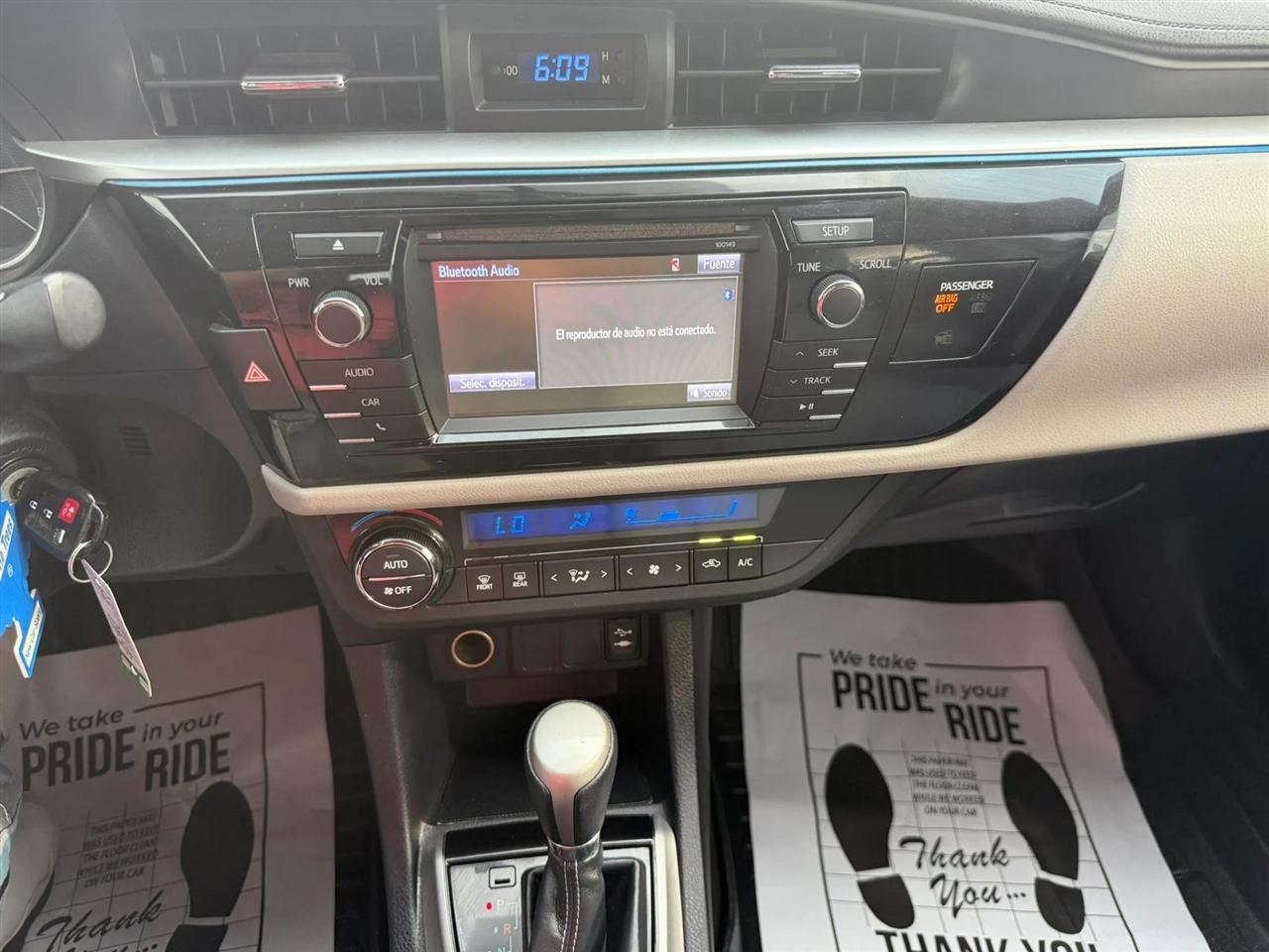 Toyota Corolla LE CVT 2015