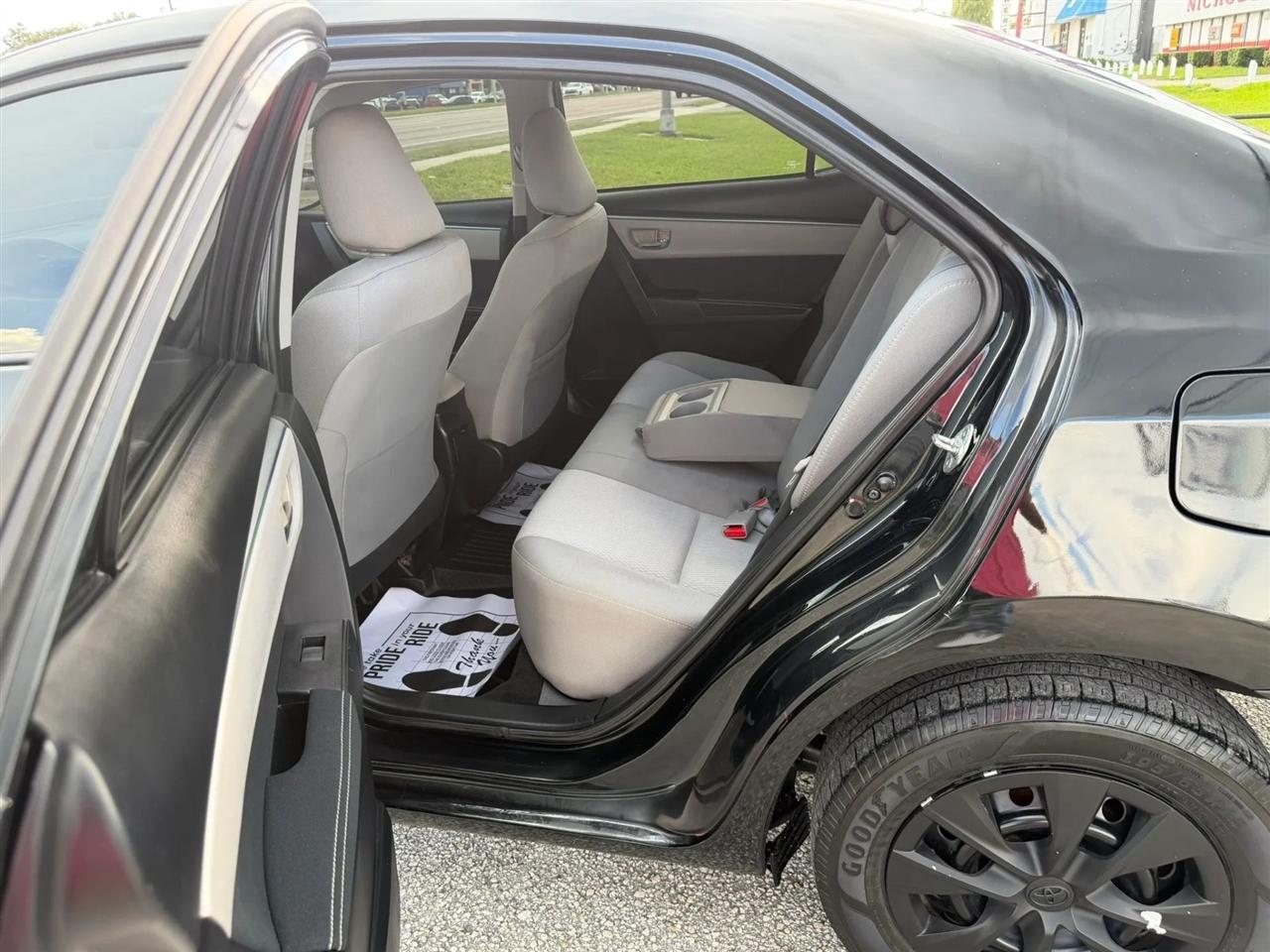 Toyota Corolla LE CVT 2015