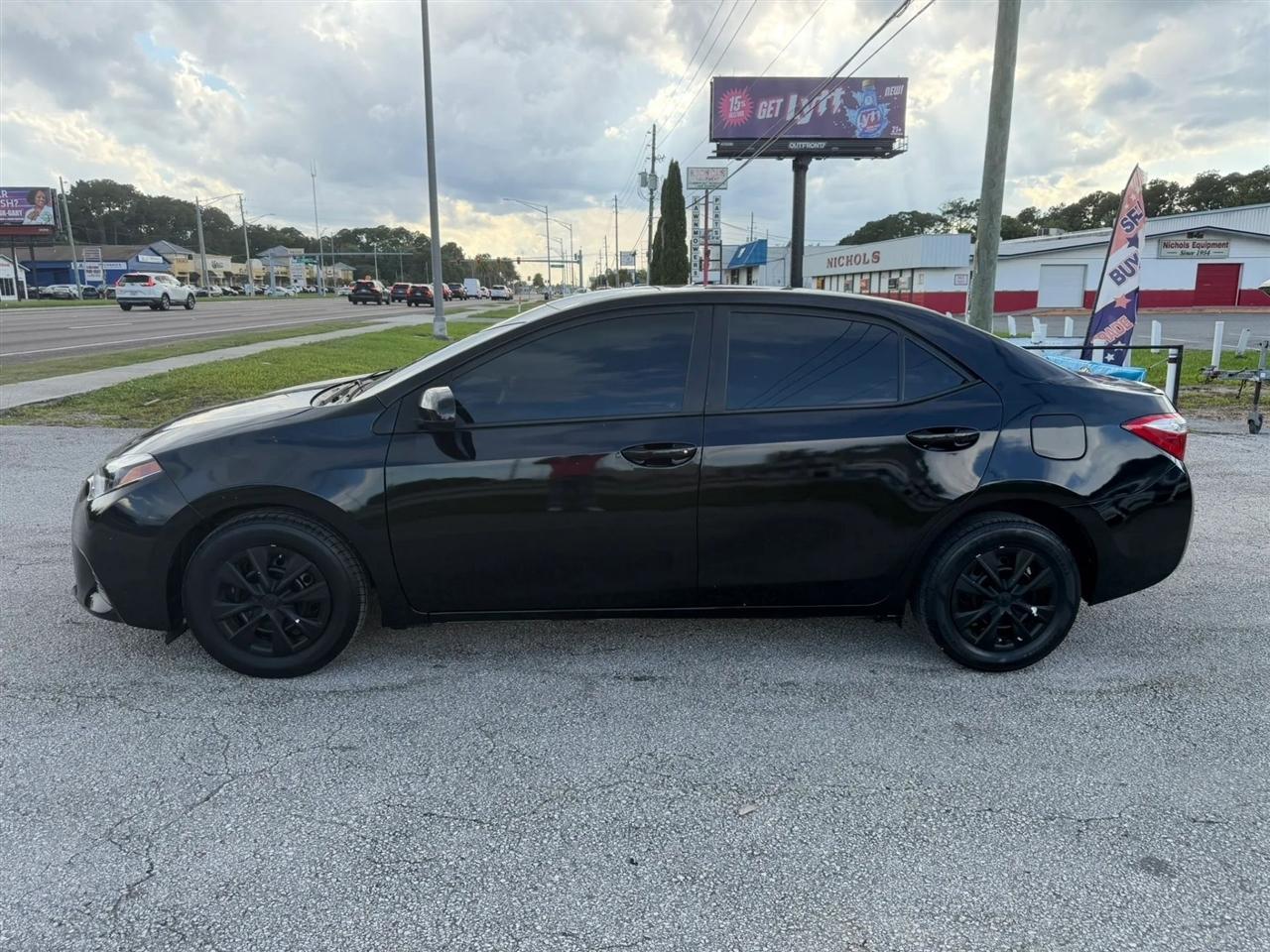 Toyota Corolla LE CVT 2015