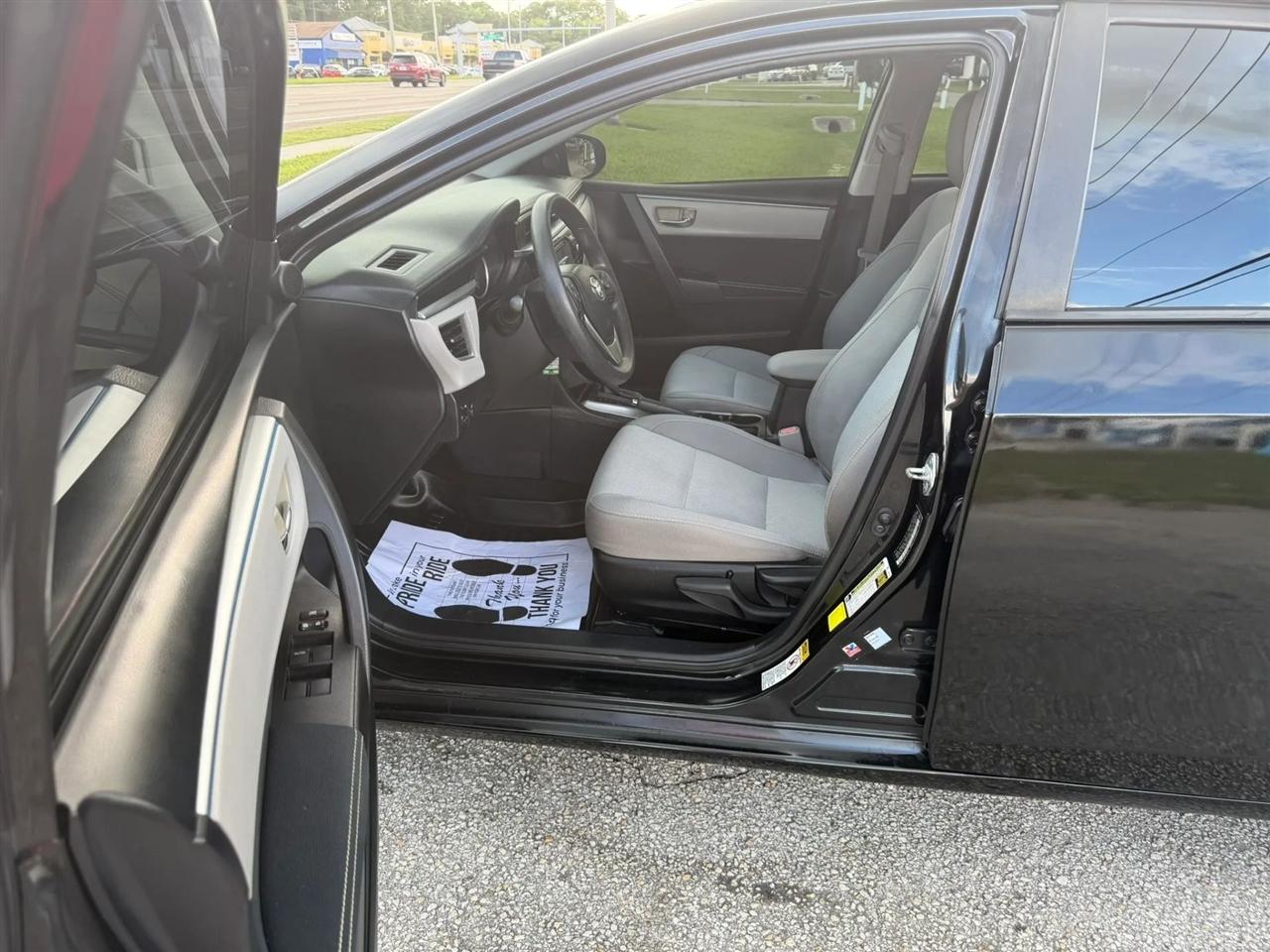 Toyota Corolla LE CVT 2015