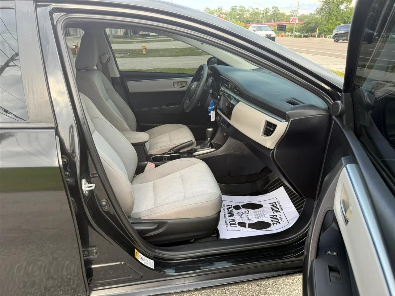 Toyota Corolla LE CVT 2015