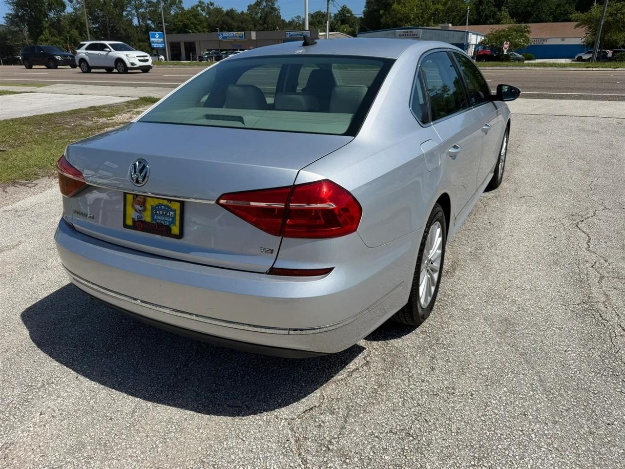 Volkswagen Passat SE PZEV 6A 2016