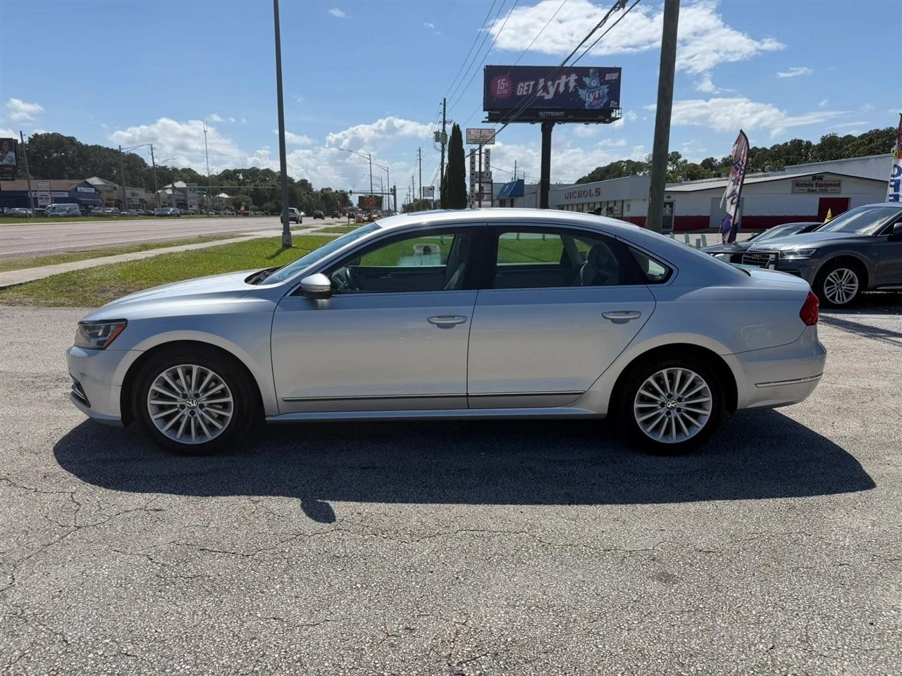 Volkswagen Passat SE PZEV 6A 2016