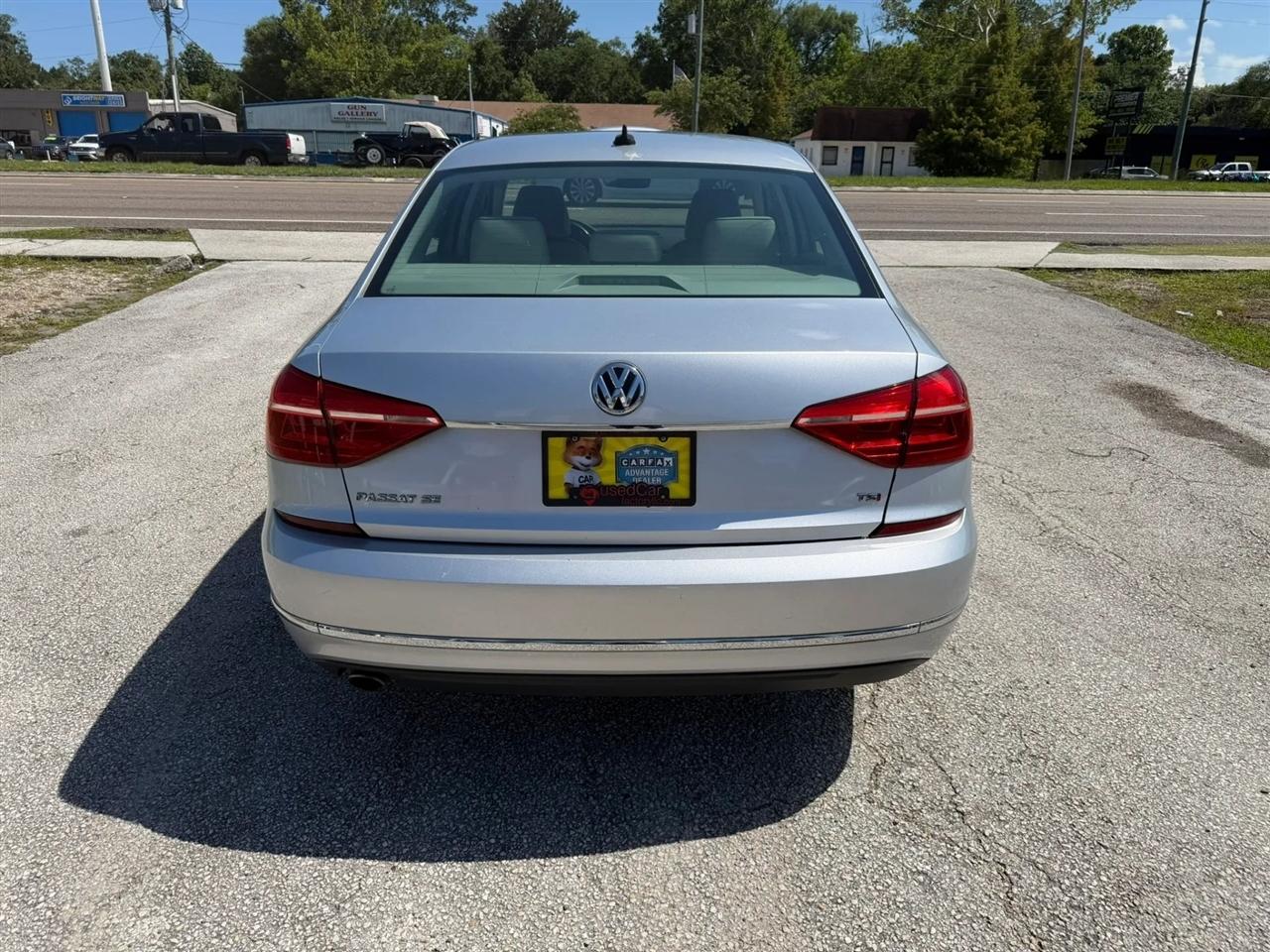 Volkswagen Passat SE PZEV 6A 2016