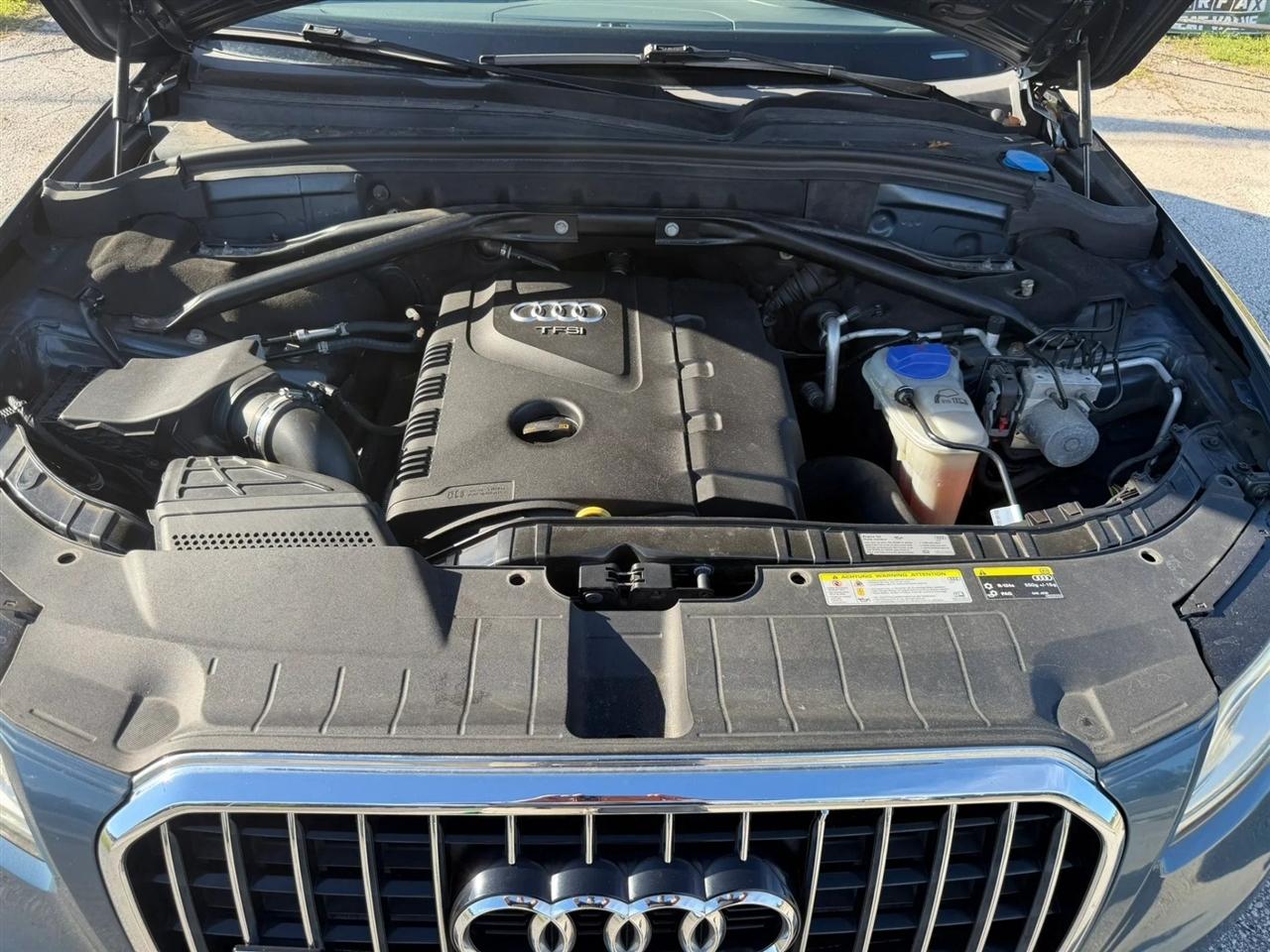 Audi Q5 2.0T Premium quattro 2016
