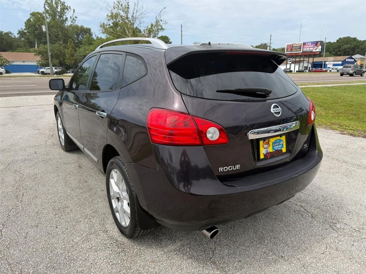 Nissan Rogue SV FWD 2013
