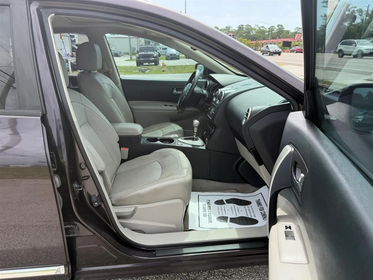 Nissan Rogue SV FWD 2013