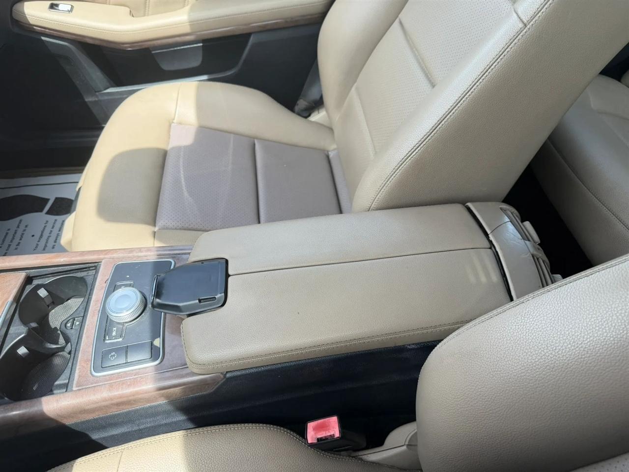 Mercedes-Benz E-Class E350 Sedan 2010