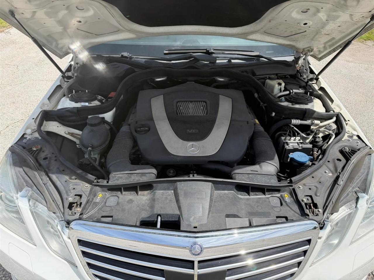 Mercedes-Benz E-Class E350 Sedan 2010