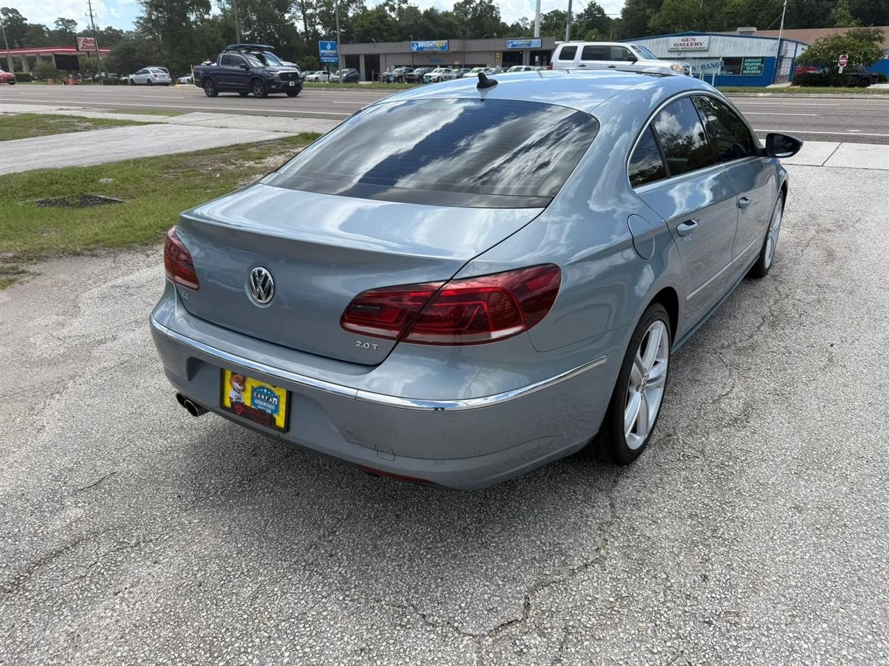 Volkswagen CC Lux PZEV 2013