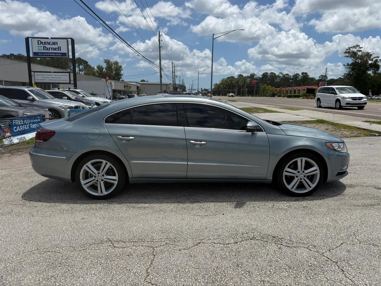 Volkswagen CC Lux PZEV 2013