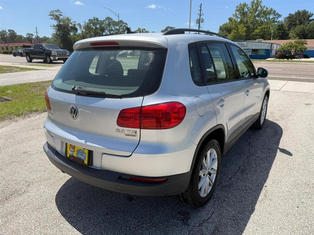 Volkswagen Tiguan S 4Motion 2015