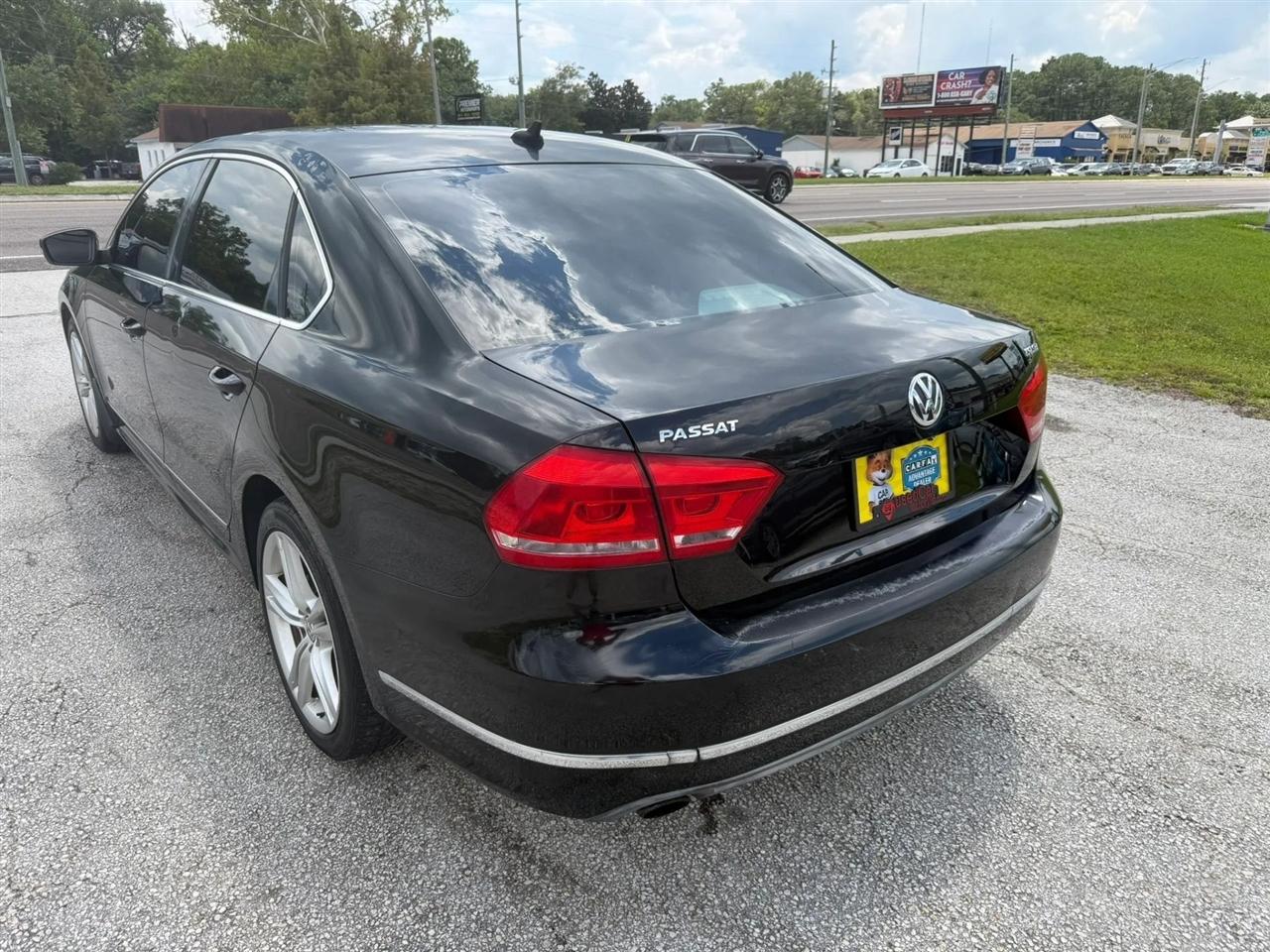 Volkswagen Passat 1.8T SEL Premium AT PZEV 2014