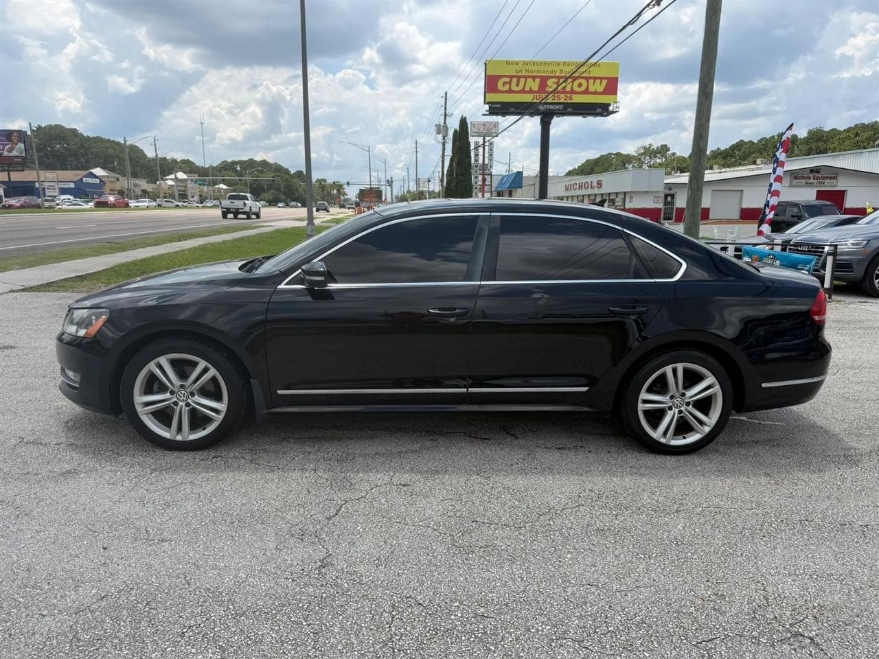 Volkswagen Passat 1.8T SEL Premium AT PZEV 2014