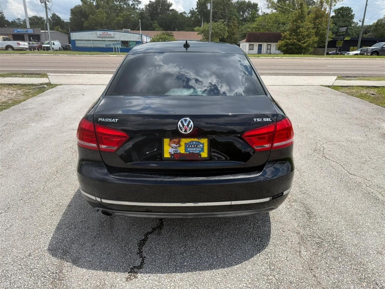 Volkswagen Passat 1.8T SEL Premium AT PZEV 2014