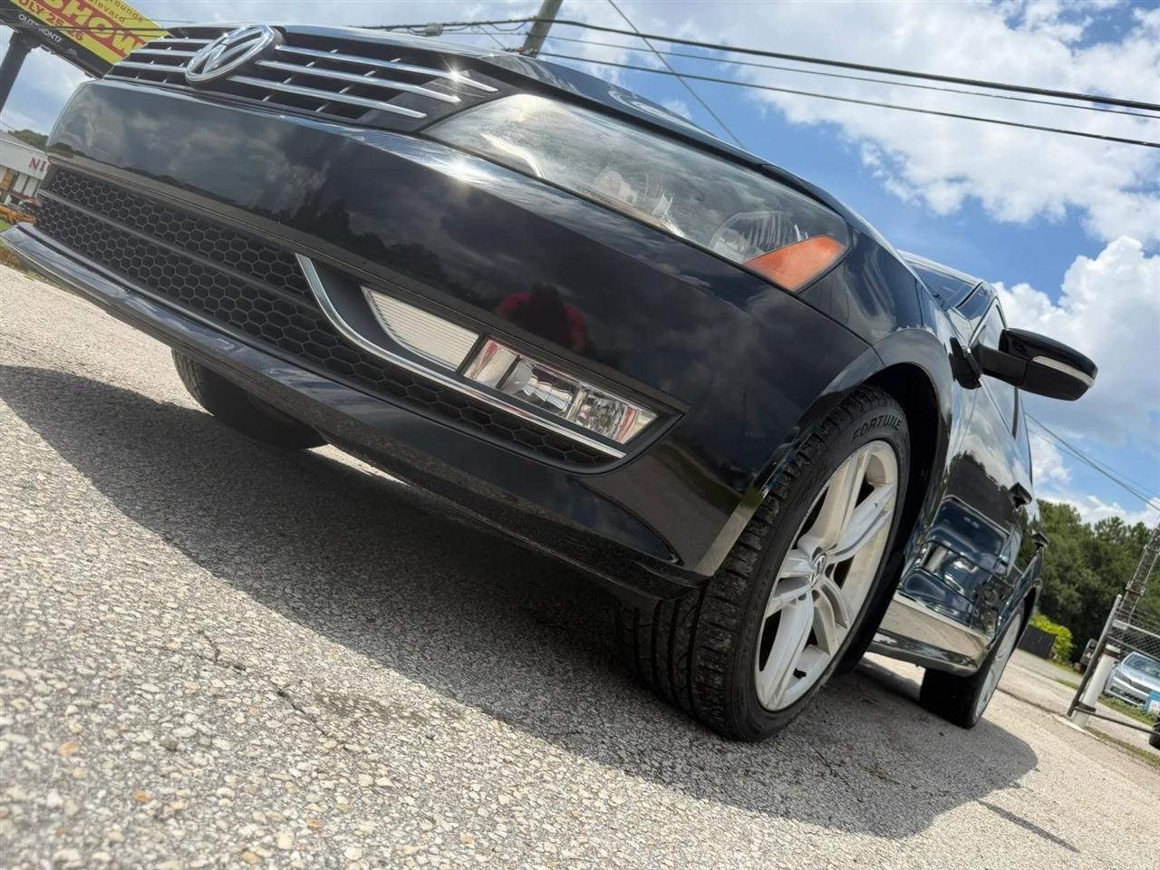 Volkswagen Passat 1.8T SEL Premium AT PZEV 2014