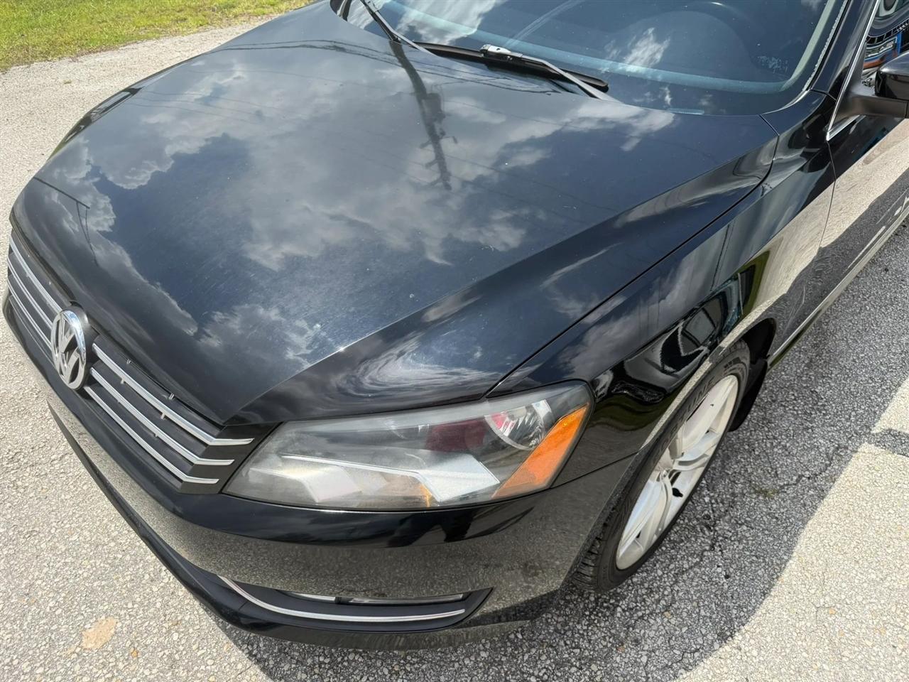 Volkswagen Passat 1.8T SEL Premium AT PZEV 2014