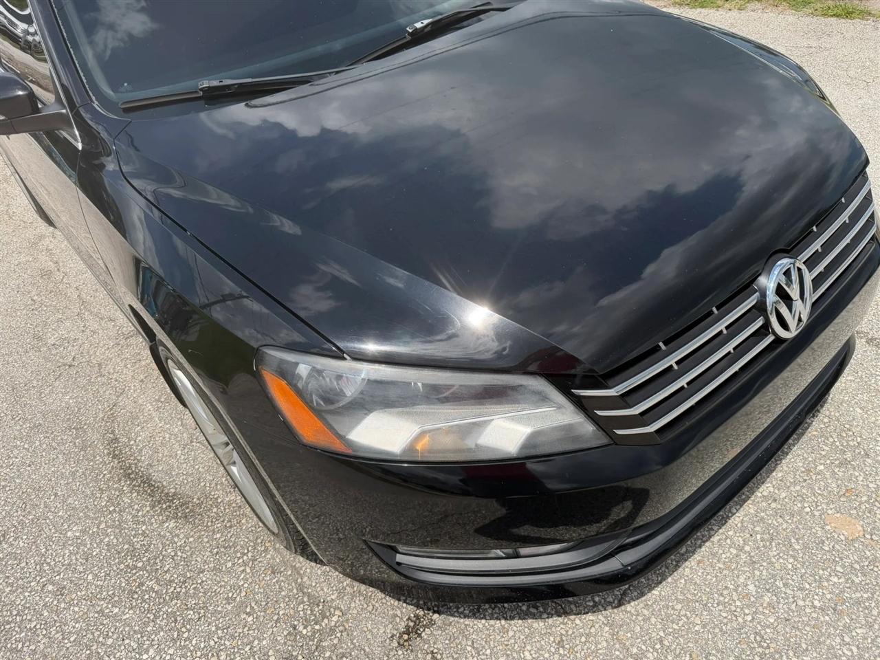 Volkswagen Passat 1.8T SEL Premium AT PZEV 2014