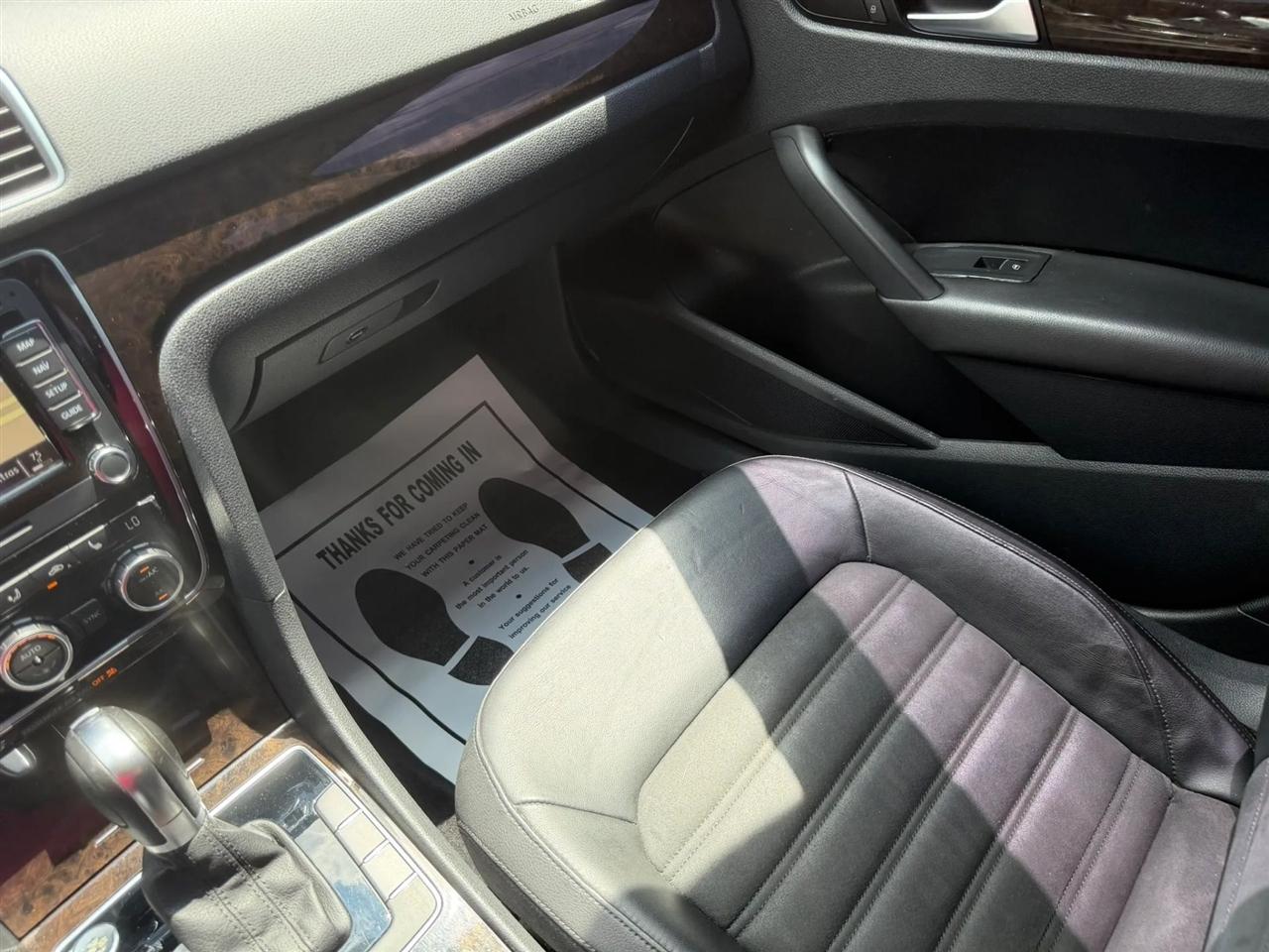 Volkswagen Passat 1.8T SEL Premium AT PZEV 2014