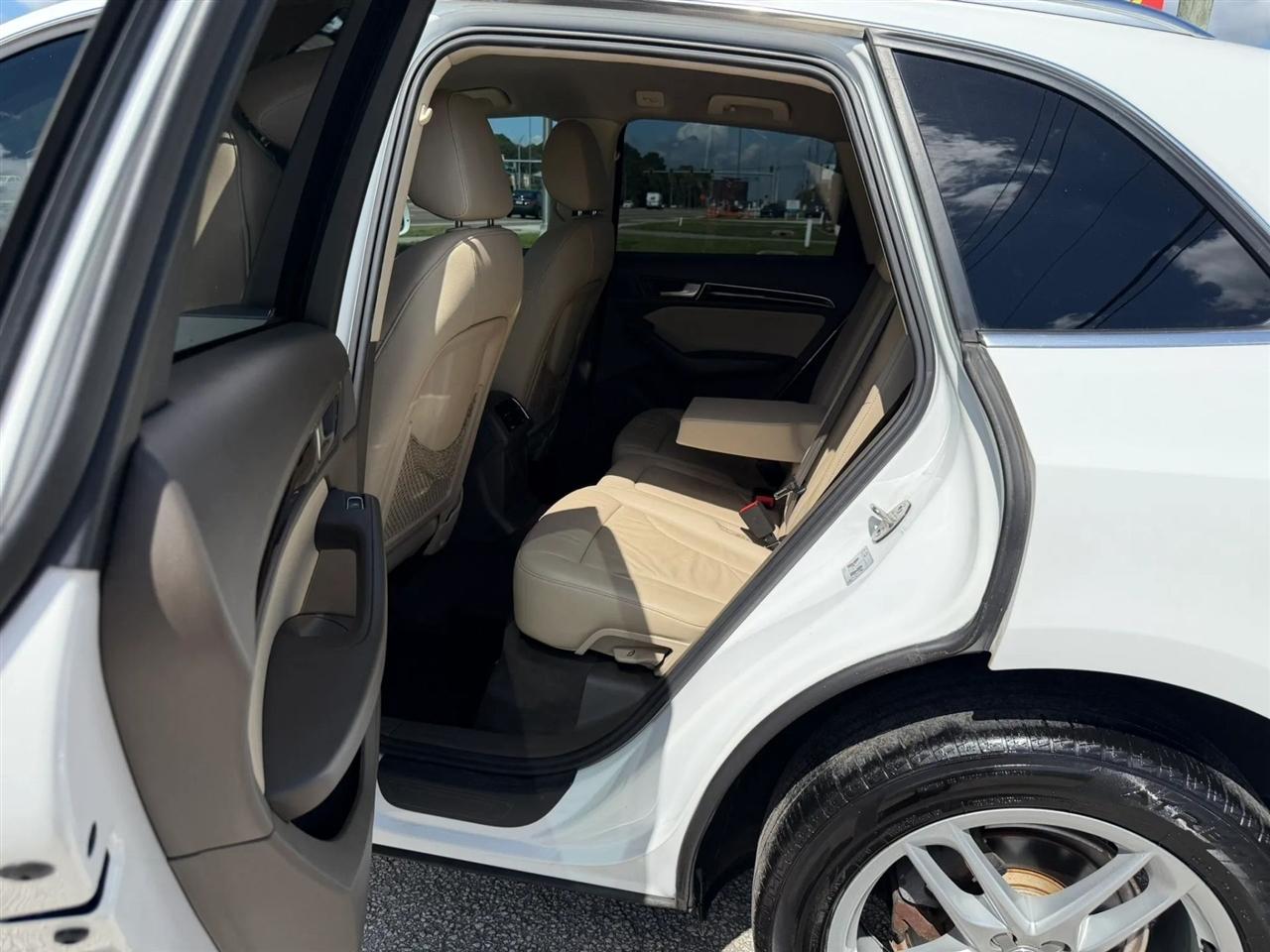 Audi Q5 2.0 quattro Premium 2013