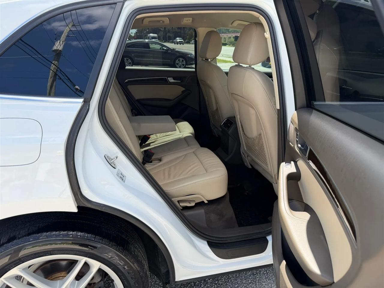Audi Q5 2.0 quattro Premium 2013