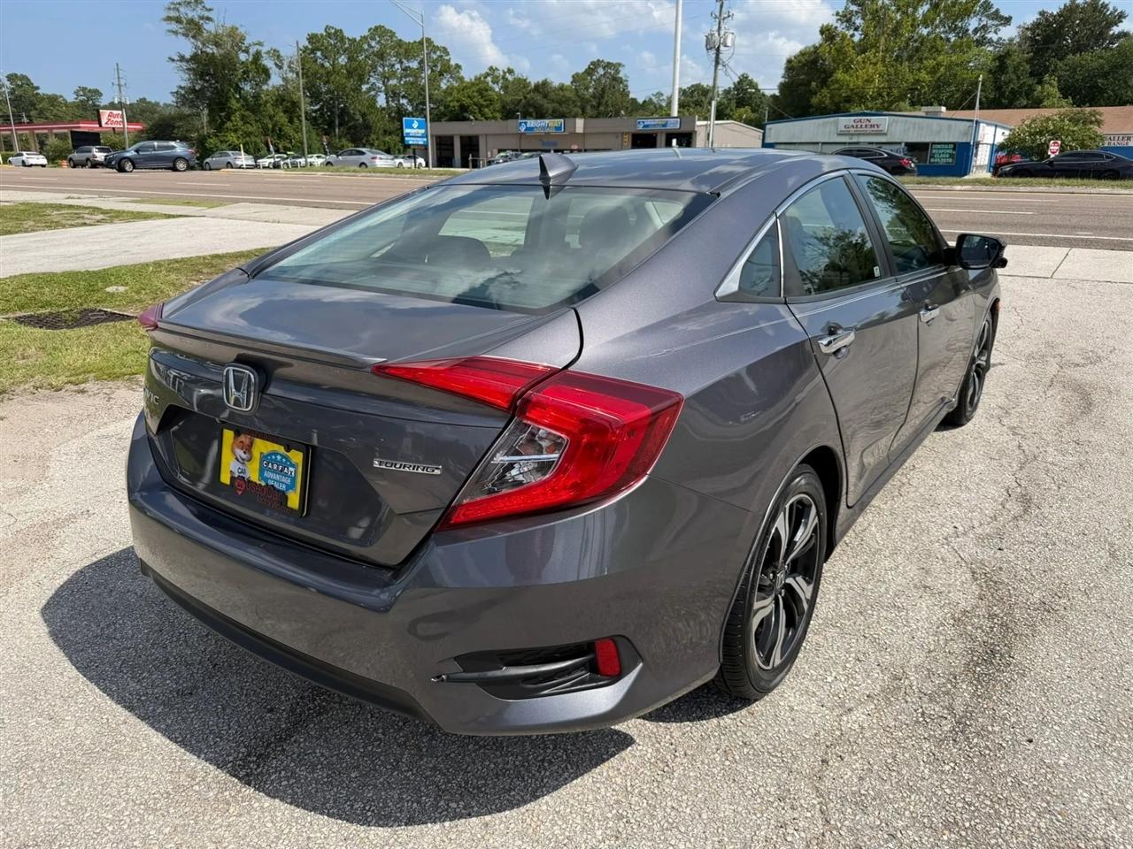 Honda Civic Touring Sedan CVT 2016