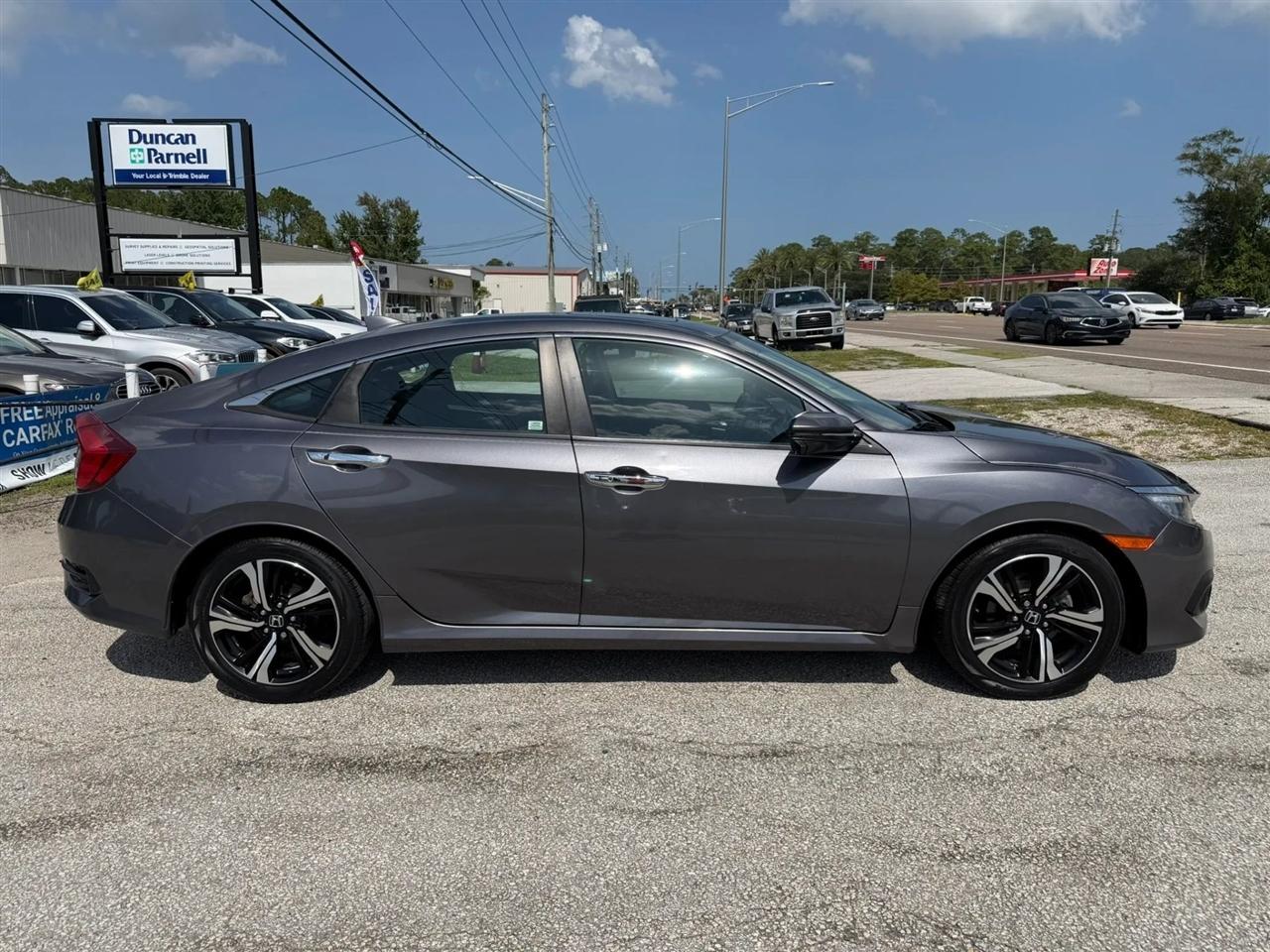 Honda Civic Touring Sedan CVT 2016