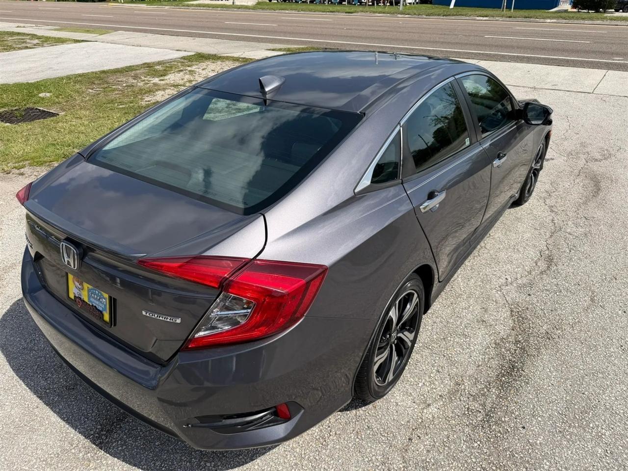 Honda Civic Touring Sedan CVT 2016