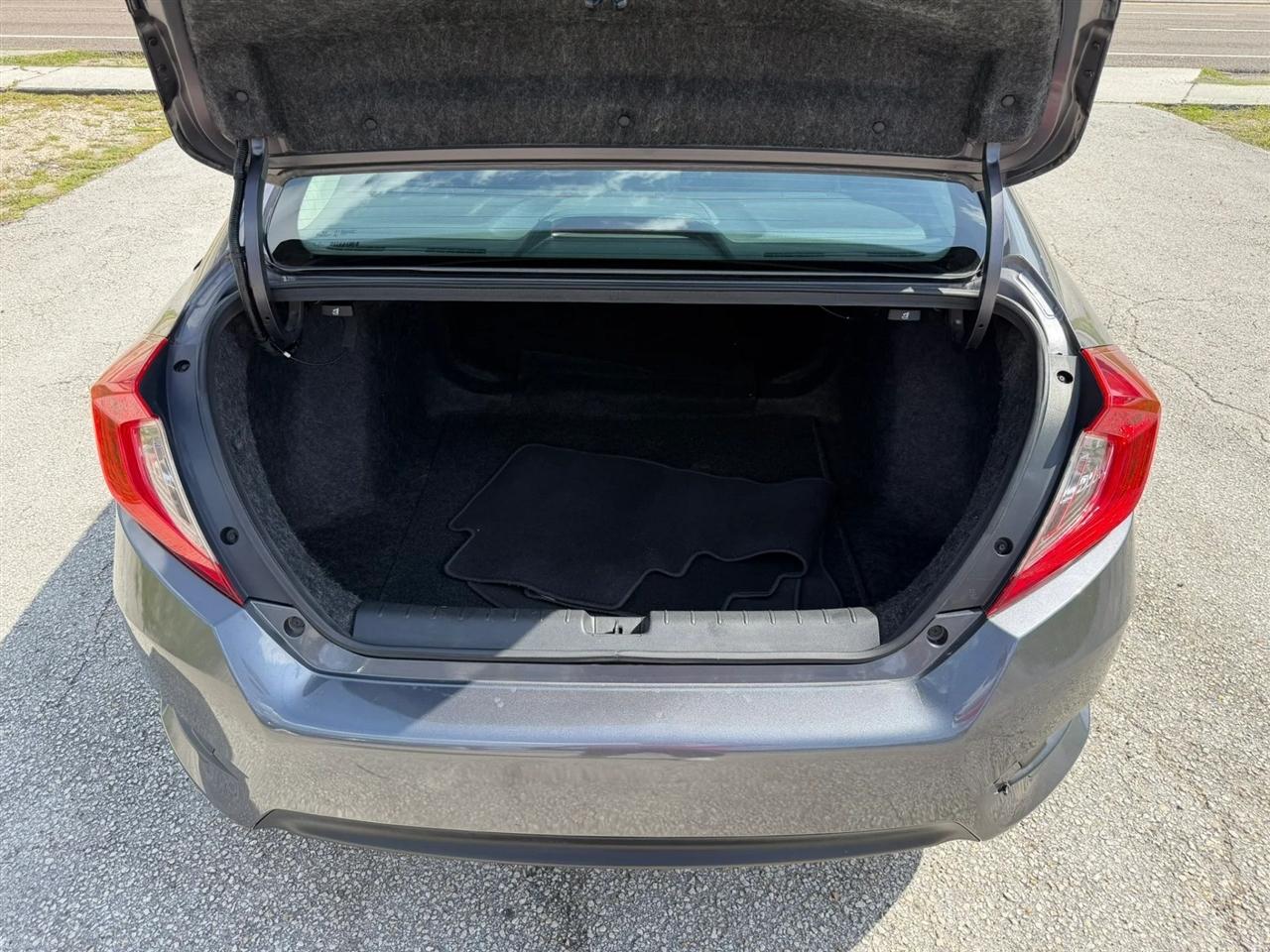 Honda Civic Touring Sedan CVT 2016