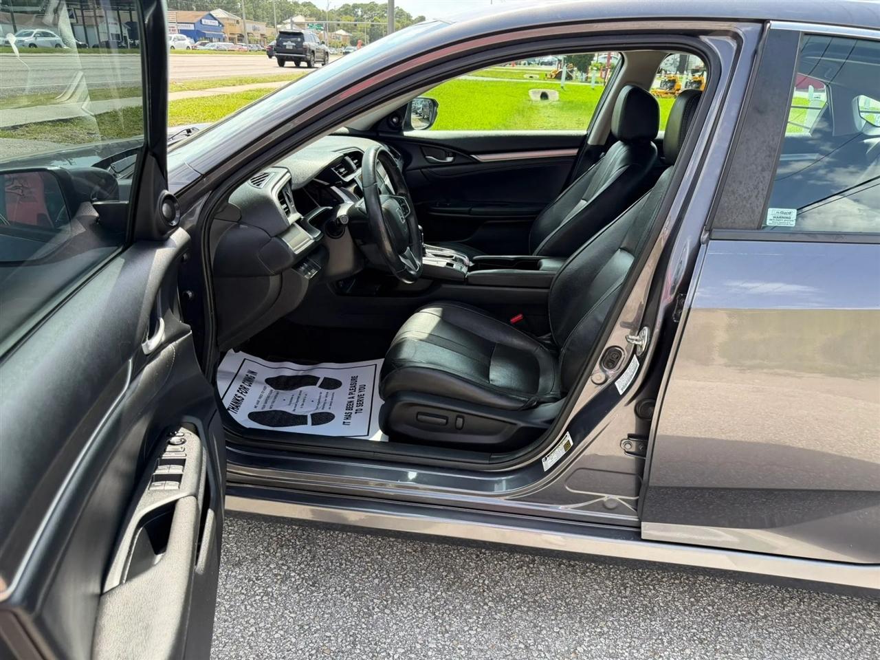 Honda Civic Touring Sedan CVT 2016
