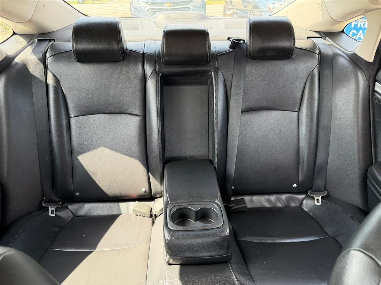 Honda Civic Touring Sedan CVT 2016