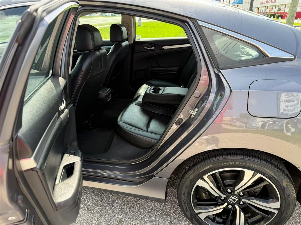 Honda Civic Touring Sedan CVT 2016
