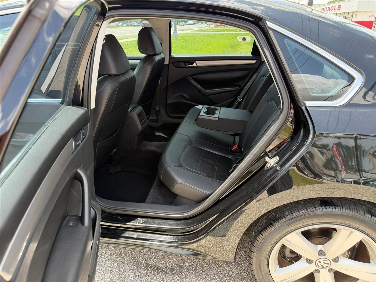 Volkswagen Passat Wolfsburg Edition PZEV 6A 2015