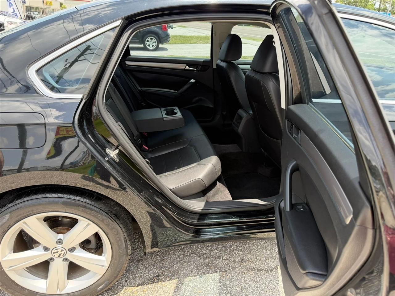 Volkswagen Passat Wolfsburg Edition PZEV 6A 2015