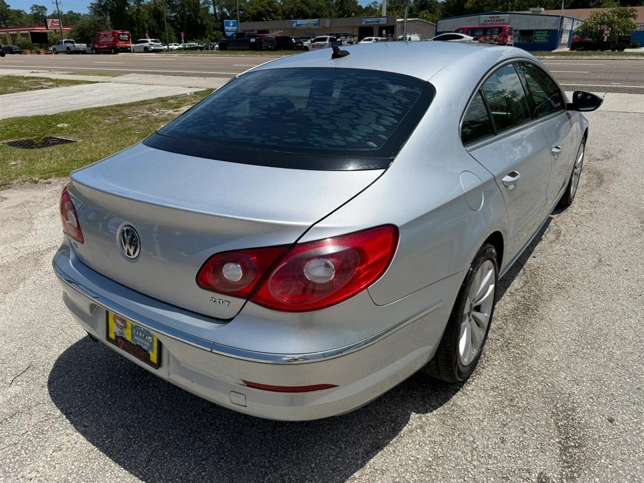 Volkswagen CC Sport PZEV 2011