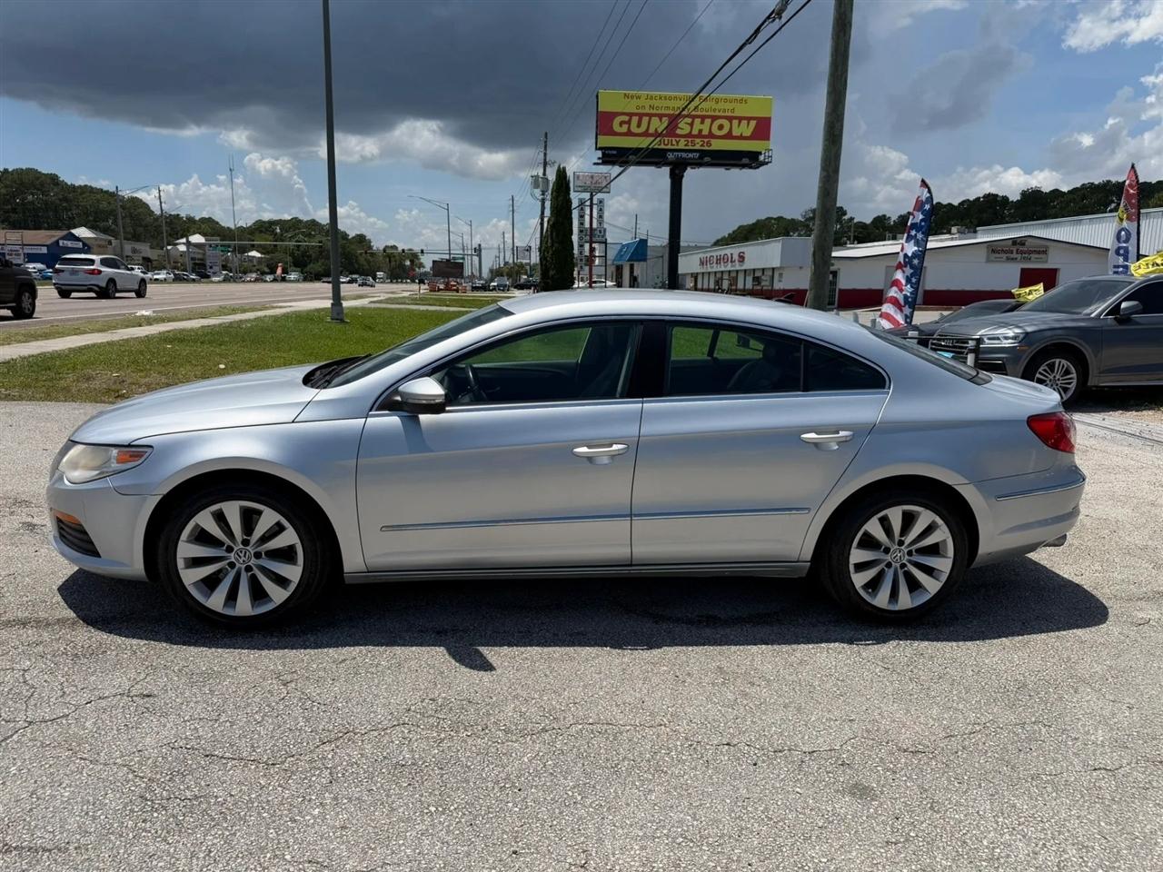 Volkswagen CC Sport PZEV 2011