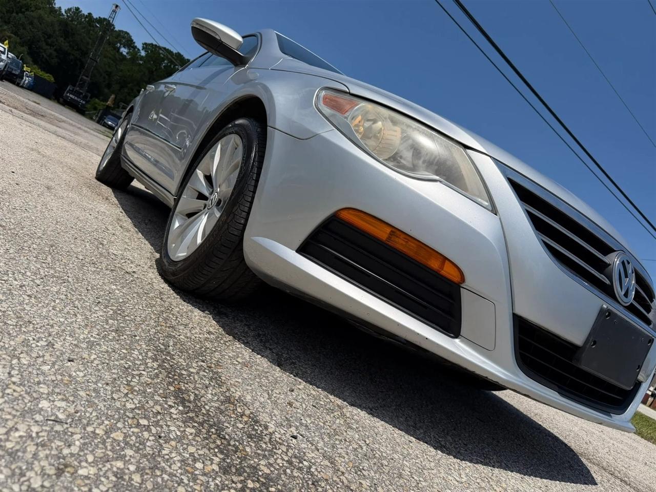 Volkswagen CC Sport PZEV 2011