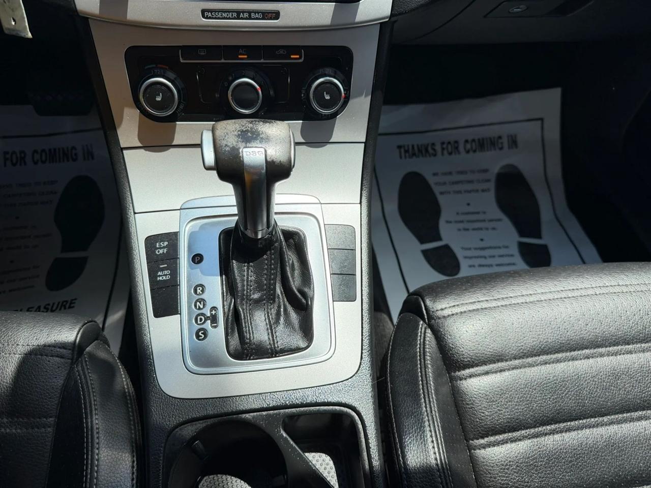 Volkswagen CC Sport PZEV 2011