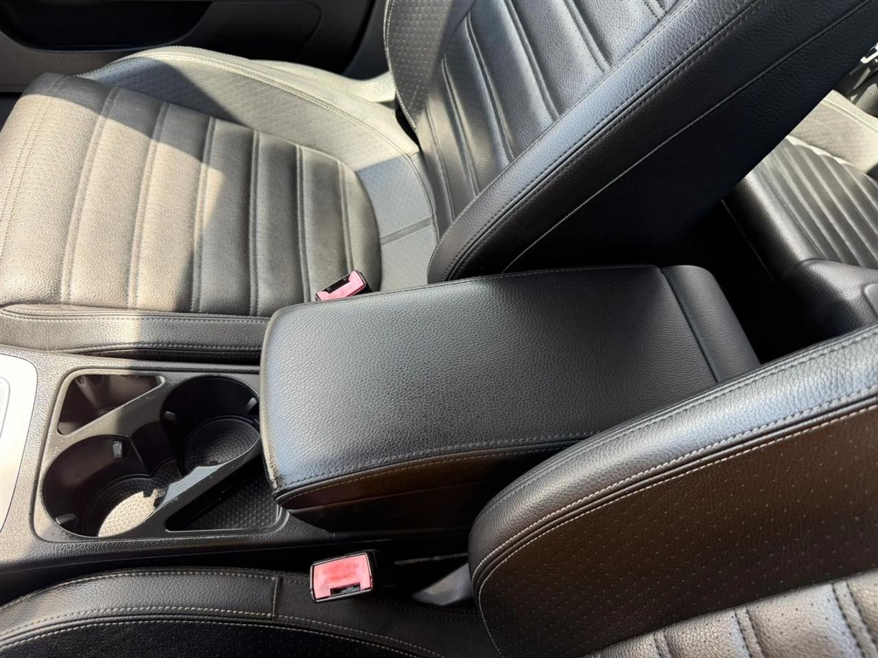 Volkswagen CC Sport PZEV 2011